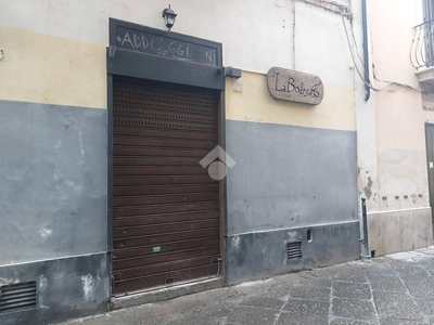 Negozio in vendita a Caserta via Sant'Agostino, 27