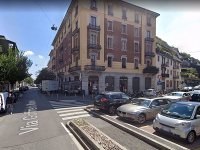 Negozio in vendita a Milano milano Sottocorno,56