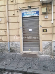 Negozio in vendita a Napoli via Giuseppe Martucci