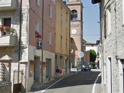 Negozio in vendita a Sassuolo via San Michele 293.