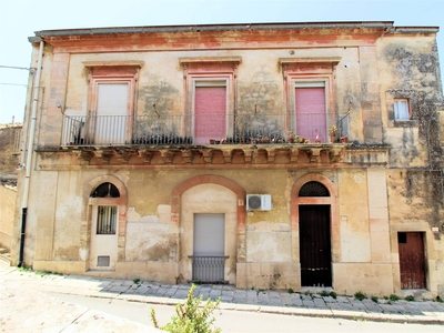Terratetto in vendita a Ragusa Ibla