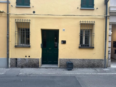 Ufficio in vendita a Imola via Fratelli Bandiera, 14