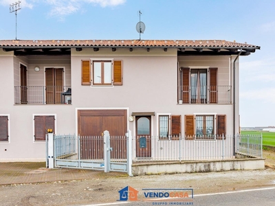 Vendita Casa indipendente Via Centallo 160, Fossano