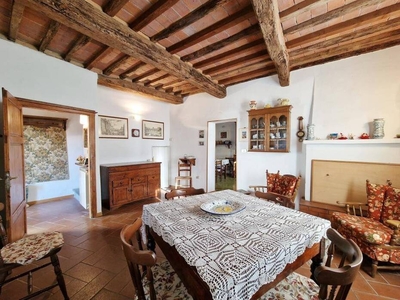 Villa Basilica: Ancient Stone Farmhouse for Sale in the Historic Center of the Village, Renovated in the 1990s