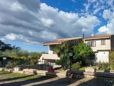 Villa di 321 mq in vendita - Marino