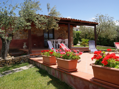 Villa 'Sa Domo Su Sole' con vista mare, terrazza privata e Wi-Fi