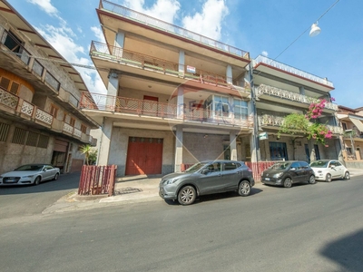 Appartamento in Via Vittorio Emanuele, Santa Maria di Licodia, 1 bagno