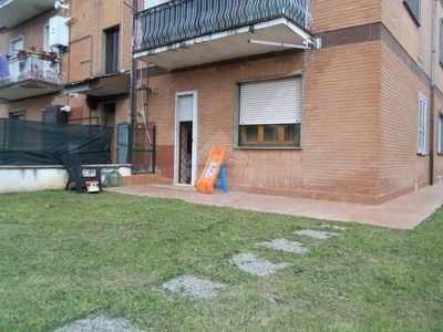 Appartamento in CONTRADA VETRINE, Pontecorvo, 5 locali, 1 bagno, 70 m²