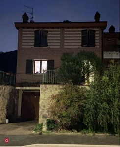 Appartamento in Vendita in Località San Zeno 12 a Arezzo