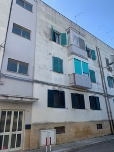 Appartamento in Vendita in Piazza Antonio Muratori 10 a Brindisi