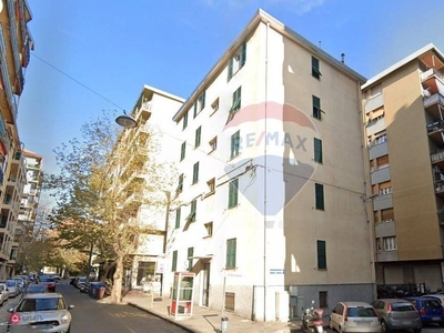 Appartamento in Vendita in Via Francesco Crispi 12 a Savona
