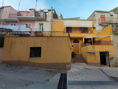 Appartamento in Vendita in Via Fulci - Damuso 4 a Messina