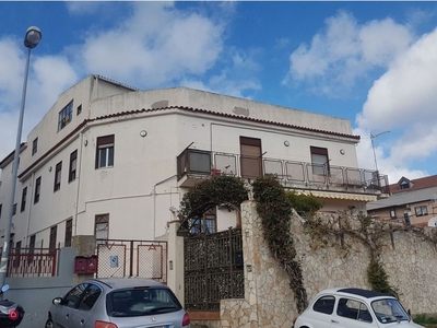 Appartamento in Vendita in Via Gelone 57 a Messina