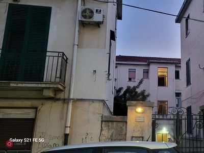 Appartamento in Vendita in Via Gino Buganza 16 a Messina