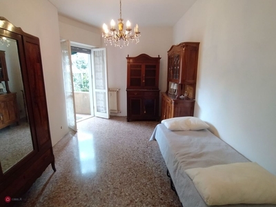 Appartamento in Vendita in Via San Francesco D'Assisi 9 a Savona