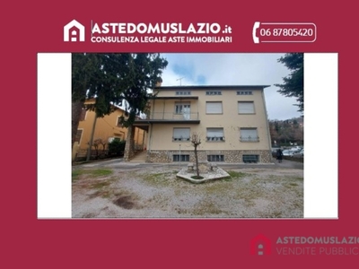 Appartamento in Via Armando Diaz, Fiuggi, 5 locali, 2 bagni, 130 m²