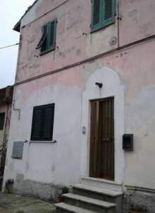 Appartamento in Via delle Fornaci, Fucecchio, 5 locali, 1 bagno, 90 m²
