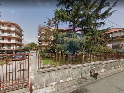 Appartamento in Via Galileo Galilei, Riposto, 5 locali, 2 bagni