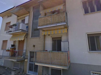 Appartamento in Via Rubini, Brembate di Sopra, 5 locali, garage, 99 m²