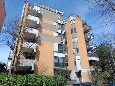 Appartamento in Via Settembrini 27, Caserta, 5 locali, 2 bagni, 150 m²