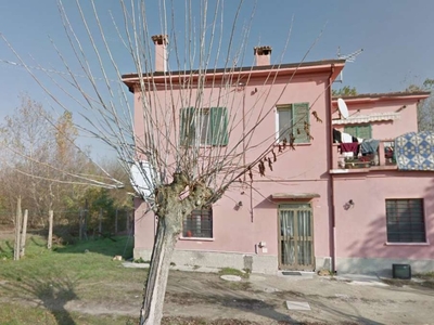 Appartamento in Via Vescovo, Budrio, 6 locali, 1 bagno, 109 m²