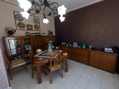 Bilocale in Via finocchiari 121, Aci Catena, 1 bagno, 73 m² in vendita