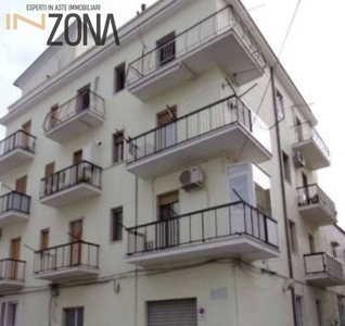 Bilocale in VIA GIACOMO LEOPARDI, Vieste, 1 bagno, 69 m², 1° piano