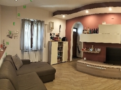 Bilocale in VIALE LIBERTA' 19, Barberino di Mugello, 1 bagno, 40 m²