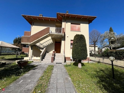 Casa Bi/Trifamiliare in Vendita in Località Chiassa Superiore a Arezzo