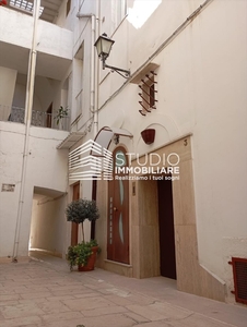 Casa indipendente a Ruvo di Puglia, 3 locali, 2 bagni, 110 m²