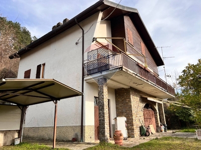 Casa indipendente in Localita Soria, Borzonasca, 9 locali, 2 bagni