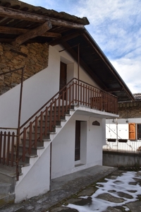 Casa indipendente in Via Borgata Saretto ., Frassino, 4 locali, 85 m²