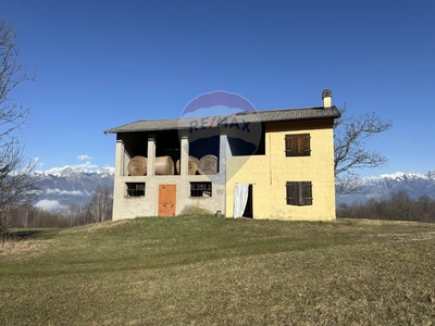 Casa indipendente in Via Carve, Borgo Valbelluna, 5 locali, 1 bagno