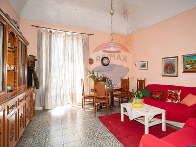Casa indipendente in Via Dei Mulini, Misterbianco, 5 locali, 1 bagno