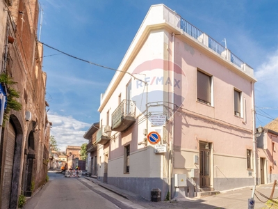 Casa indipendente in Via Etnea, Mascalucia, 3 locali, 2 bagni, 100 m²
