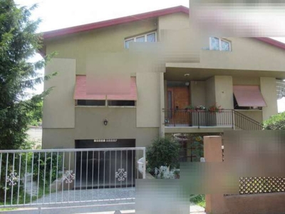 Casa indipendente in Via Reghena, Porcia, 8 locali, 1 bagno, 183 m²