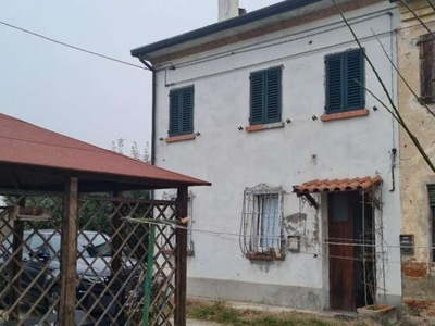 Casa indipendente in Via Sottofiume Boncellino, Bagnacavallo, 5 locali