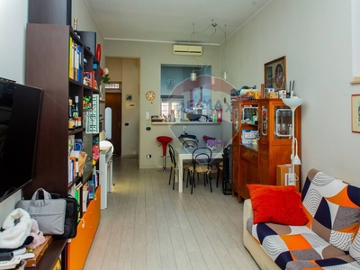 Casa indipendente in Via Stagno, Catania, 7 locali, 3 bagni, 130 m²