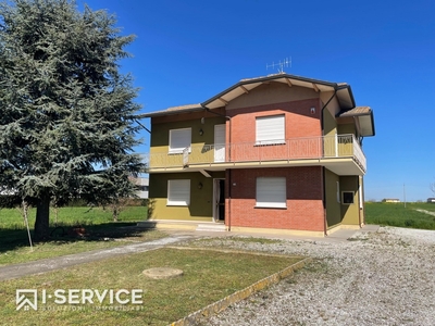 Casa indipendente in Via Stradone Sala, Cesenatico, 8 locali, 2 bagni