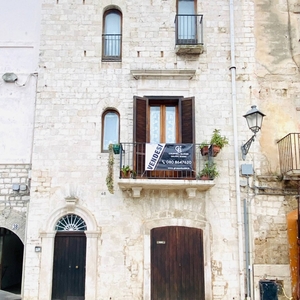Casa indipendente in Via Ruggiero Il Normanno, Bari, 8 locali, 4 bagni