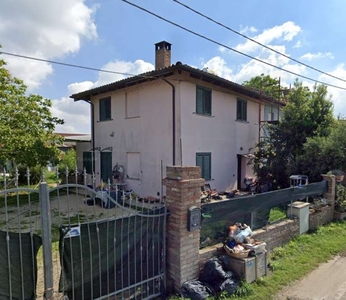 Porzione di casa in Via Casazza, San Giovanni in Persiceto, 7 locali