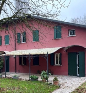 Porzione di casa in Via dei Mari, Crevalcore, 10 locali, 3 bagni