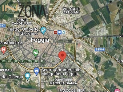 Quadrilocale in Piazza Alcide De Gasperi, Foggia, 1 bagno, con box