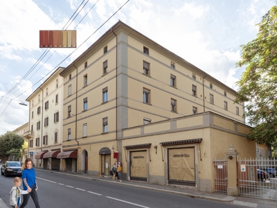 Quadrilocale in Via Castiglione 91, Bologna, 2 bagni, 132 m², 1° piano