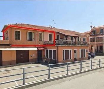 Quadrilocale in Via Pietro Bora 5, Biella, 1 bagno, 108 m², 1° piano