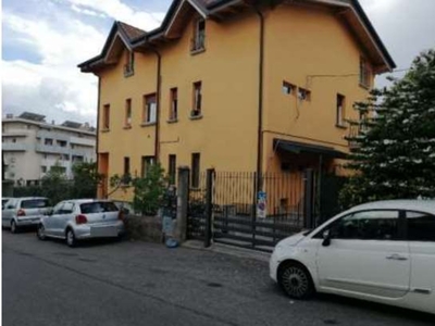 Quadrilocale in Via Silvio Pellico, Bergamo, 1 bagno, 60 m² in vendita