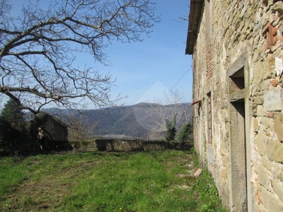 Rustico in Località Castiglioni, Rufina, 11 locali, 1 bagno, 310 m²