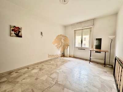 Trilocale in Piazza edison, Firenze, 1 bagno, 60 m², 8° piano