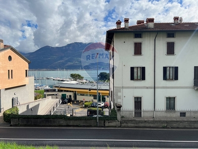 Trilocale in Via Delle baracche, Lovere, 1 bagno, 75 m², buono stato