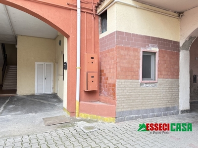 Trilocale in Via Mazzini, Lurano, 1 bagno, 77 m², classe energetica F